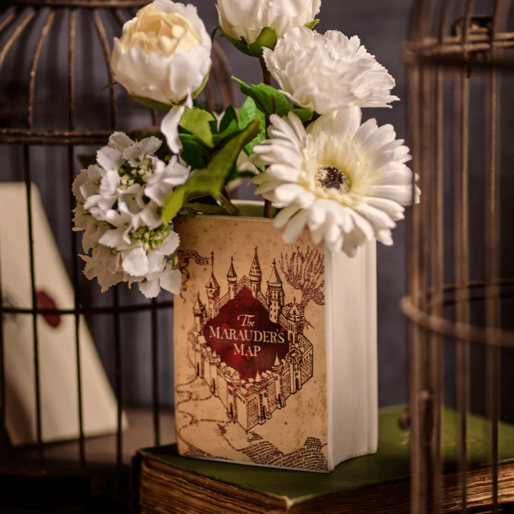 Harry Potter Marauder’s Map Ceramic Book Shaped Vase - Image 4