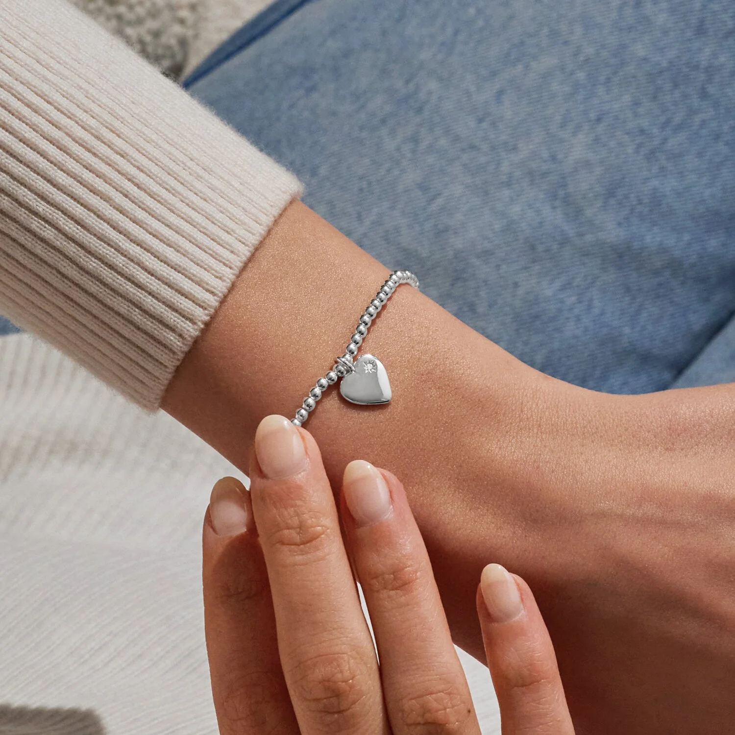 Joma Jewellery A Little Step Mum Bracelet - Image 4