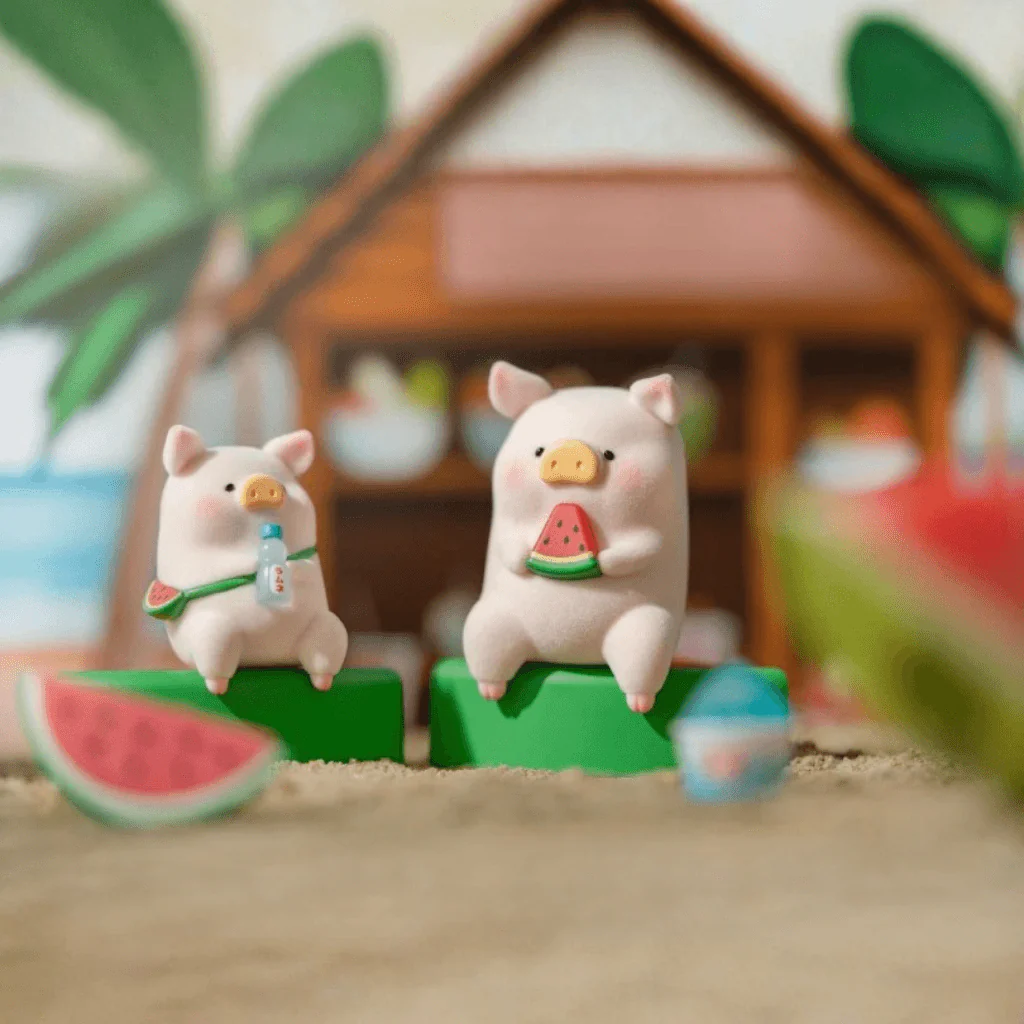 LuLu the Piggy Beach Party Blind Box Figure - Image 11