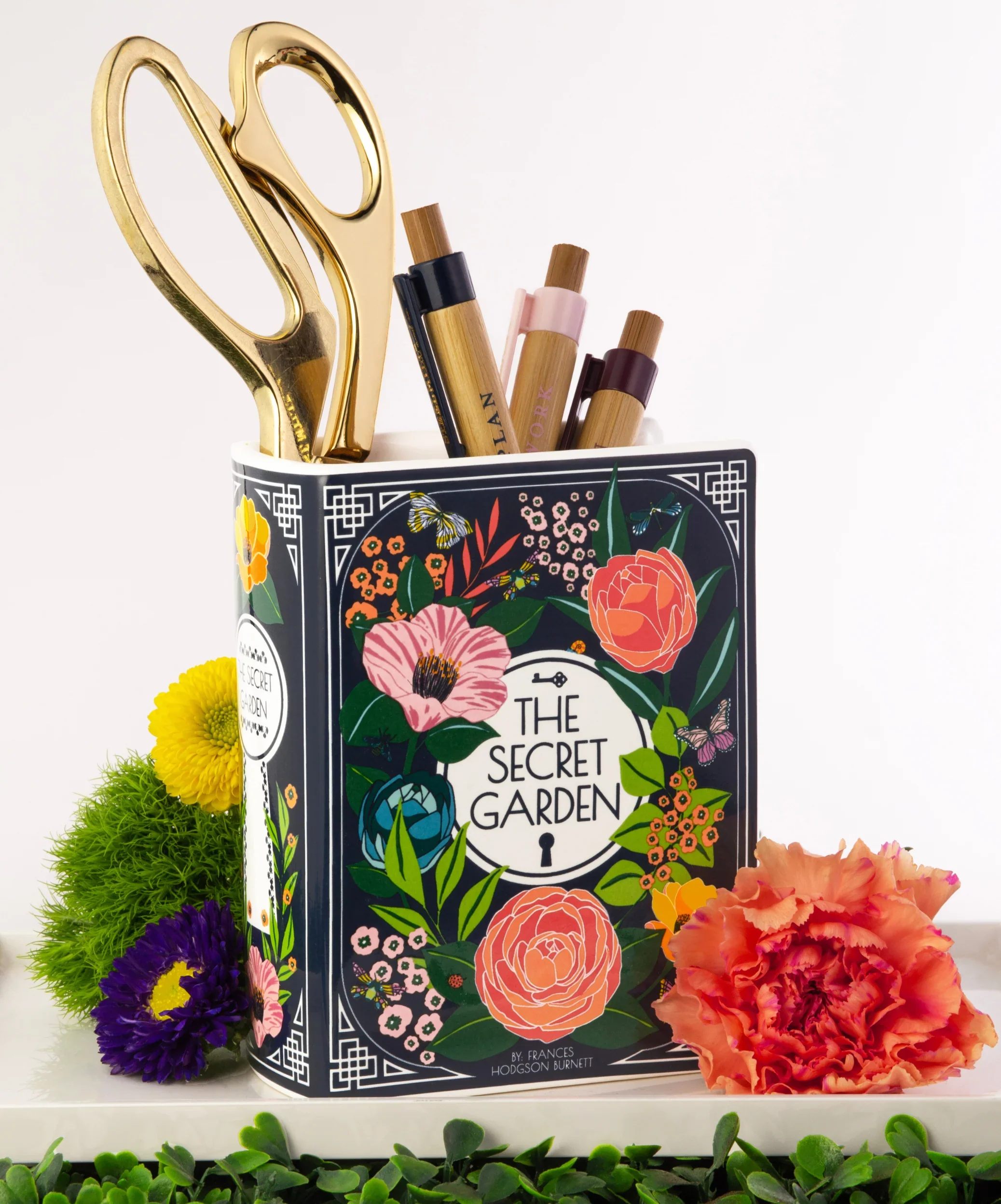 Secret Garden Small Book Vase - Image 5